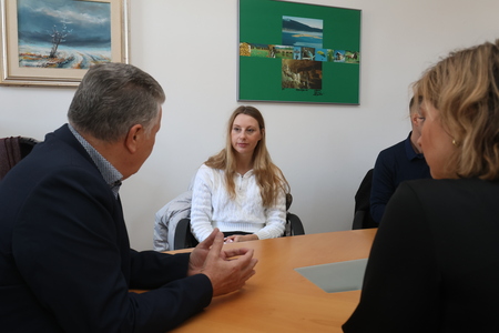 SPREJEM EVROPSKE POSLANKE ZALE TOMAŠIČ 03 FOTO LJUBO VUKELIČ